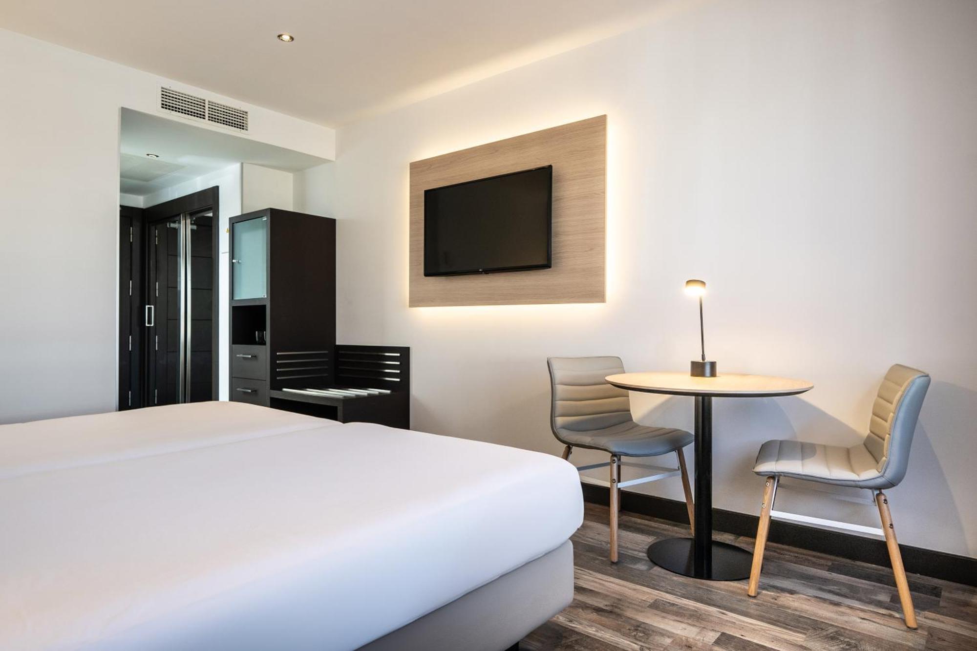 Hotel Cadiz Paseo Del Mar, Affiliated By Melia Exterior foto