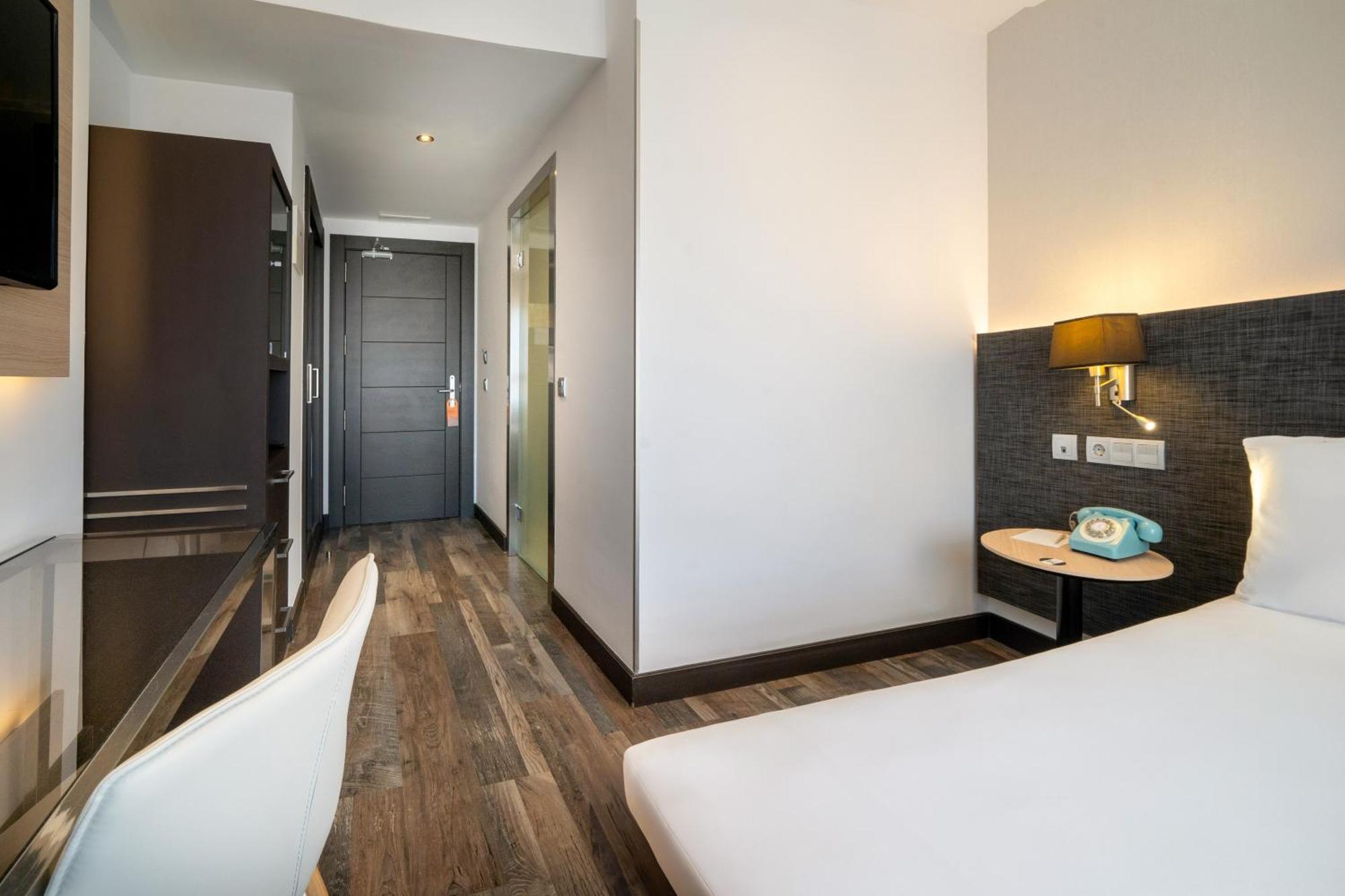 Hotel Cadiz Paseo Del Mar, Affiliated By Melia Exterior foto